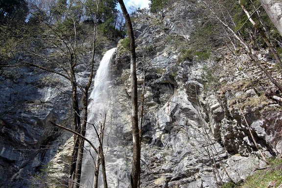 Der Wasserfall zu Schoßrinn im Chiemgau 